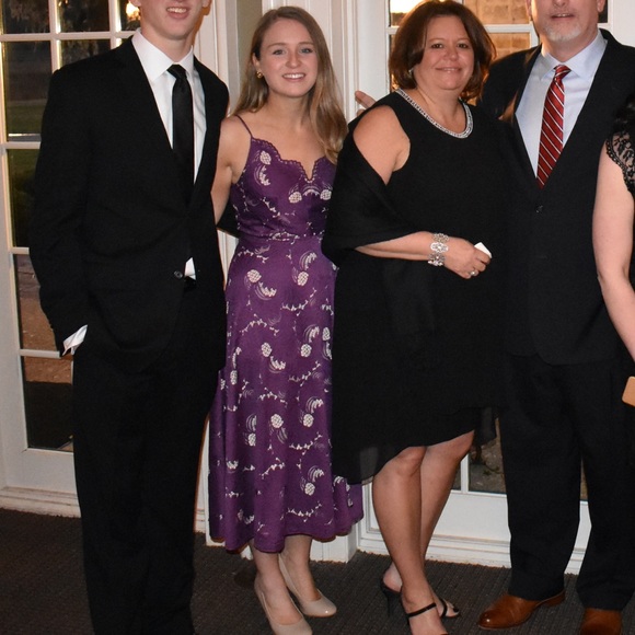 Purple lace dress - Picture 3 of 4